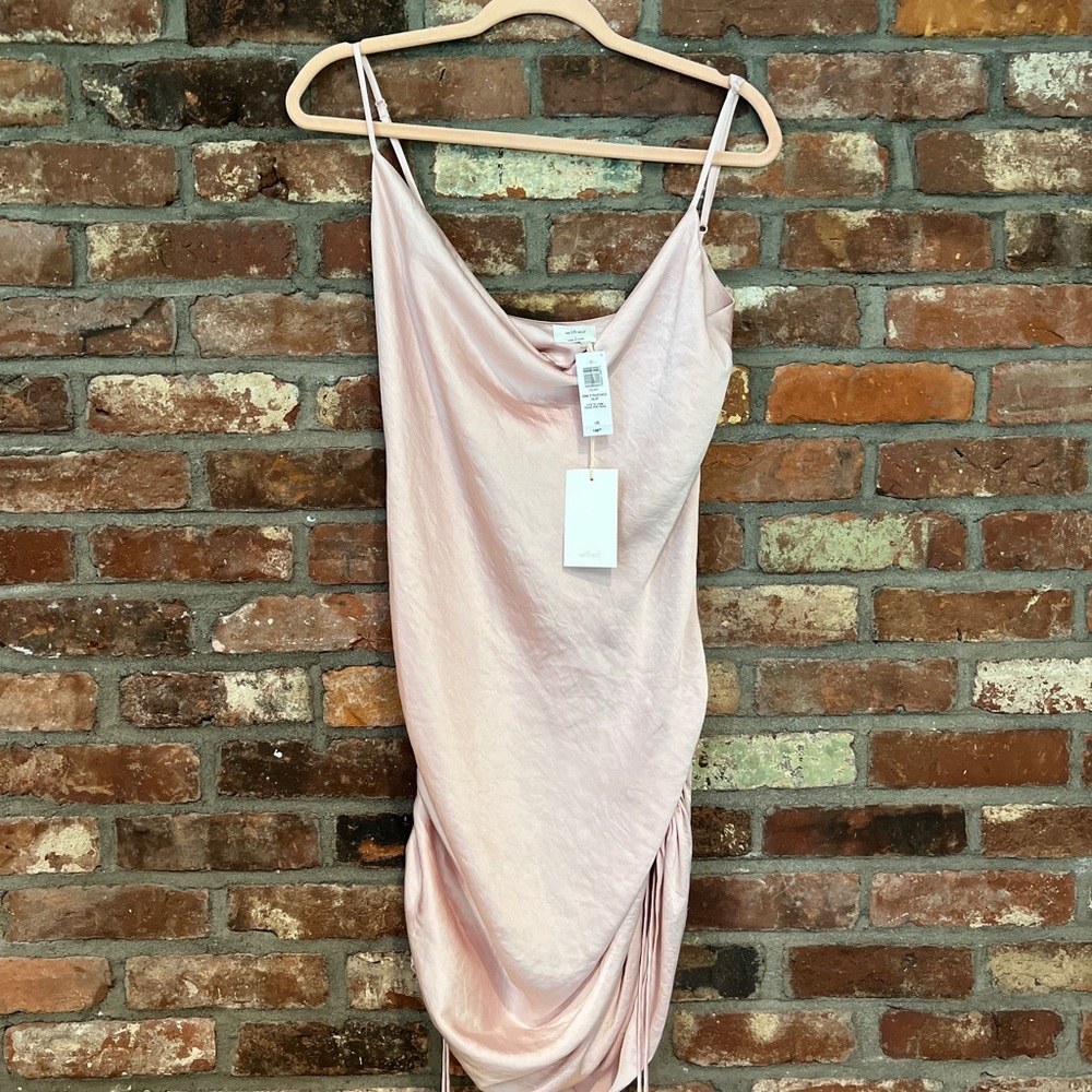 NWT,Aritzia Wilfred Ruched Slip dress in “poetic pink”.